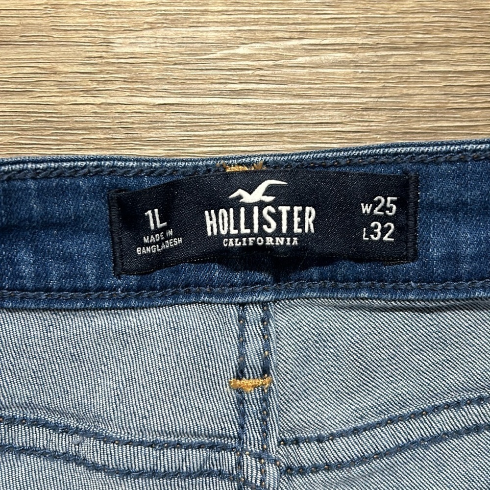HOLLISTER High-Rise Skinny Jeans - Picture 3 of 9